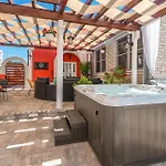 In With Jacuzzi