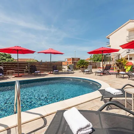 In With Jacuzzi * Turanj