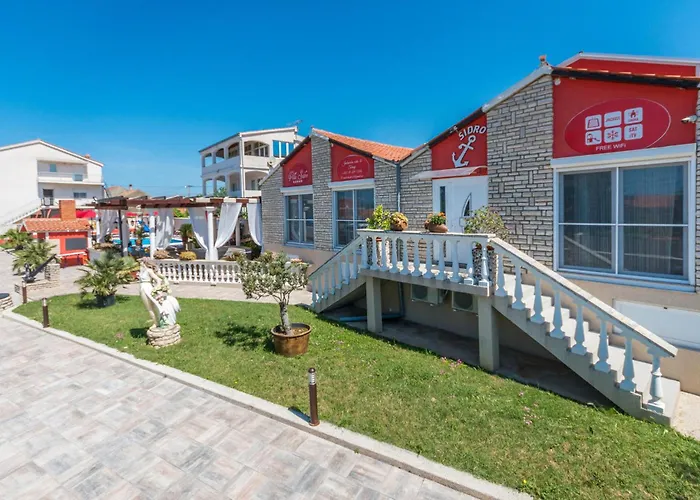 In With Jacuzzi * Turanj