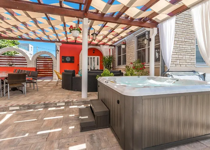 In With Jacuzzi