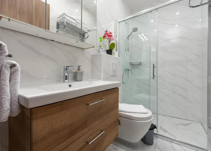 Сasa de vacaciones In With Jacuzzi *